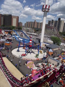 Der Luna Park Coney Island ist der älteste, noch in Betrieb befindliche Luna Park der Welt.