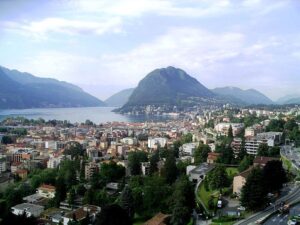 Lugano es uno de los destinos más antiguos del Luna Park en el Tesino.
